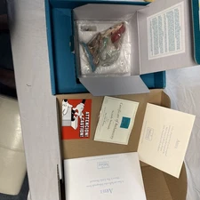 Walt Disney Classics Collection, Members Only, Ariel W COA