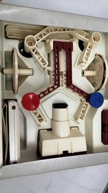 Nintendo Famicom Robot Robotic Operating Buddy Boxed HVC-012