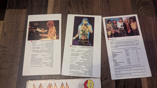 EX+ COMPLETE DEF LEPPARD 1988 Rocket 7" Vinyl Brit Pack 6 factfiles UK Edition - Picture 11 of 12