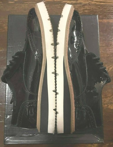 Wanted Downey Black Faux Patent Leather Oxford Style Shoes Sz 7.5W 857932 - Picture 2 of 7