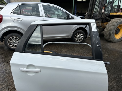 2013-2016 SUZUKI SX4 S CROSS OS DRIVER SIDE REAR WHITE DOOR SHELL 26U CODE - Picture 4 of 20