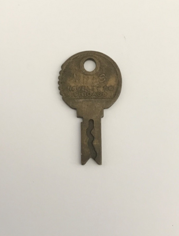 Original VINTAGE Coin Slot Machine Key Mills Novelty U3174