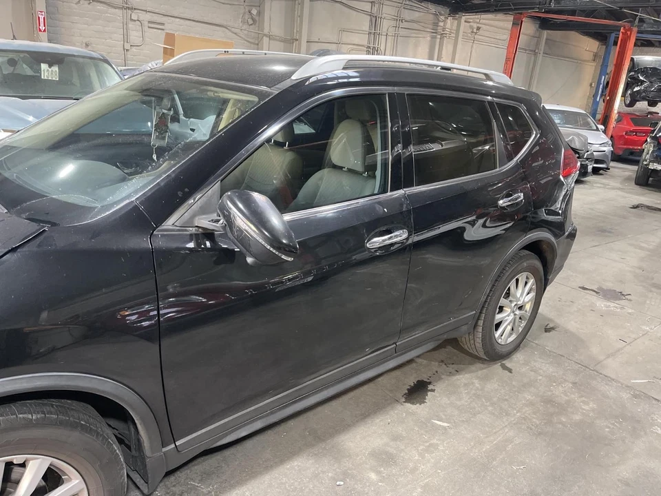 Puerta delantera derecha usada vidrio delantero se adapta a: Nissan Rogue VIN K 2017 primer dígito Corea Foto 2 de 4