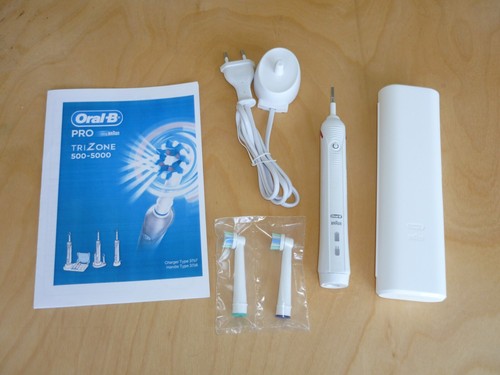 Braun Oral-B Pro 2 2500 Elektrische Zahnbürste mit Reiseetui + 3 Bürsten ✅