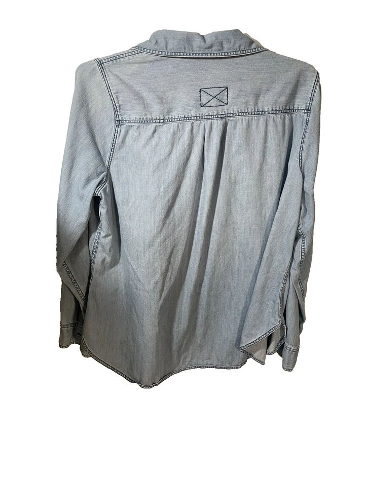 womens denim shirt  soft size 1x worn look and soft - Image 2 of 2