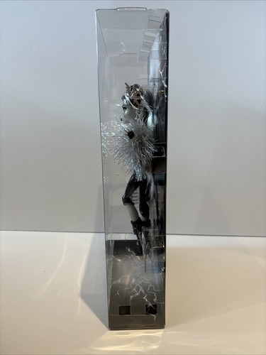 Monster High Frankie Stein SDCC San Diego Comic Con 2022 Voltageous BNIB - Picture 7 of 11