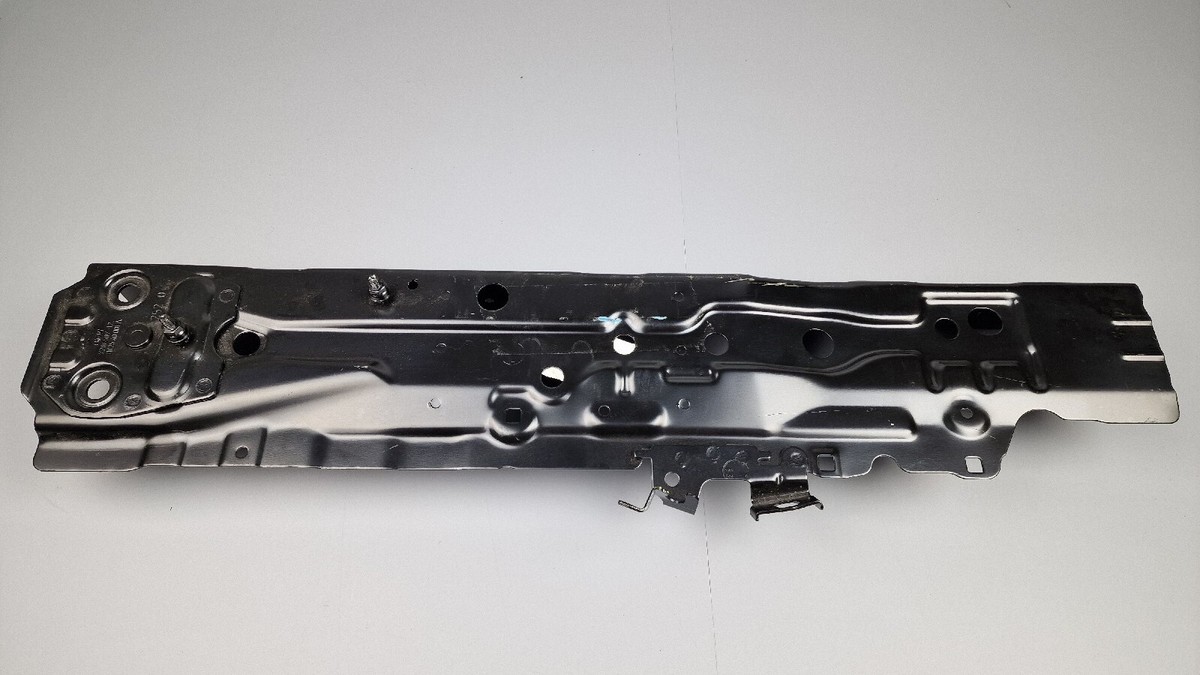BMW X1 F48 GENUINE ENGINE SUPPORT BRACKET LEFT PASSENGER SIDE 