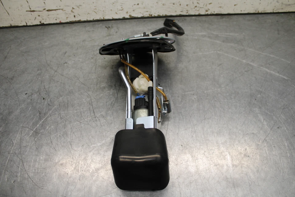 14 BOMBA DE GAS COMBUSTIBLE HONDA CTX1300A BB732 Foto 2 de 4