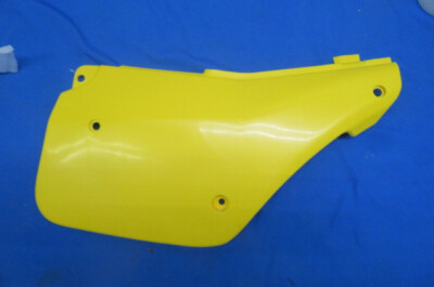 NOS Suzuki Right Hand Sidecover, 1987 RM125, 1986 RM250 Still In Factory Bag