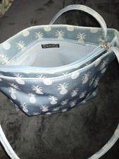 Pineapple Hand Bag Large, Blue Pineapple Pattern, Interior Pocket