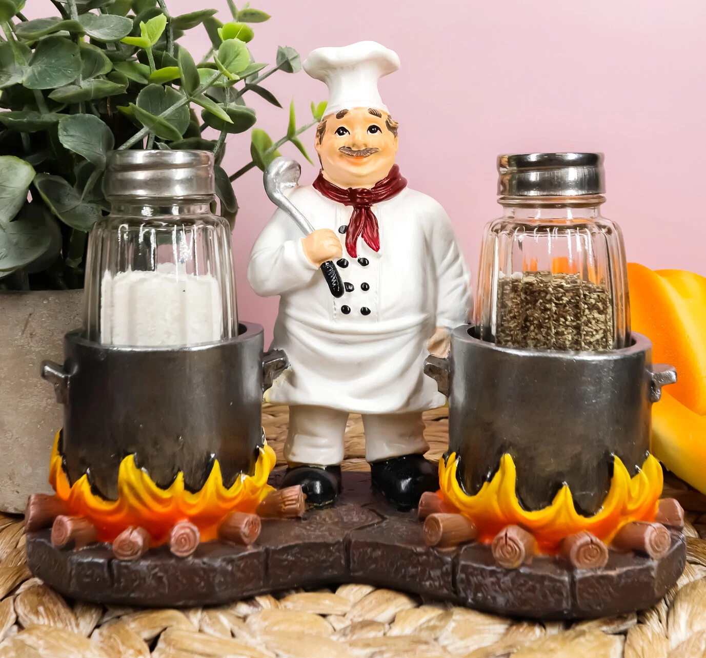 Fat Chef Cooking Soup Cauldron Figural Glass Salt and Pepper Shakers Set 6.75"L