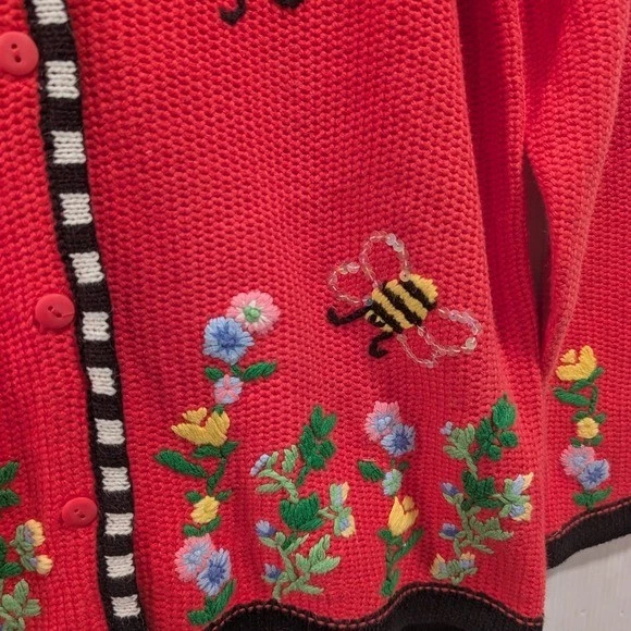 THE QUACKER FACTORY Embroidered Flower & Bee Pink Knit Cardigan Sweater - Image 3 of 4