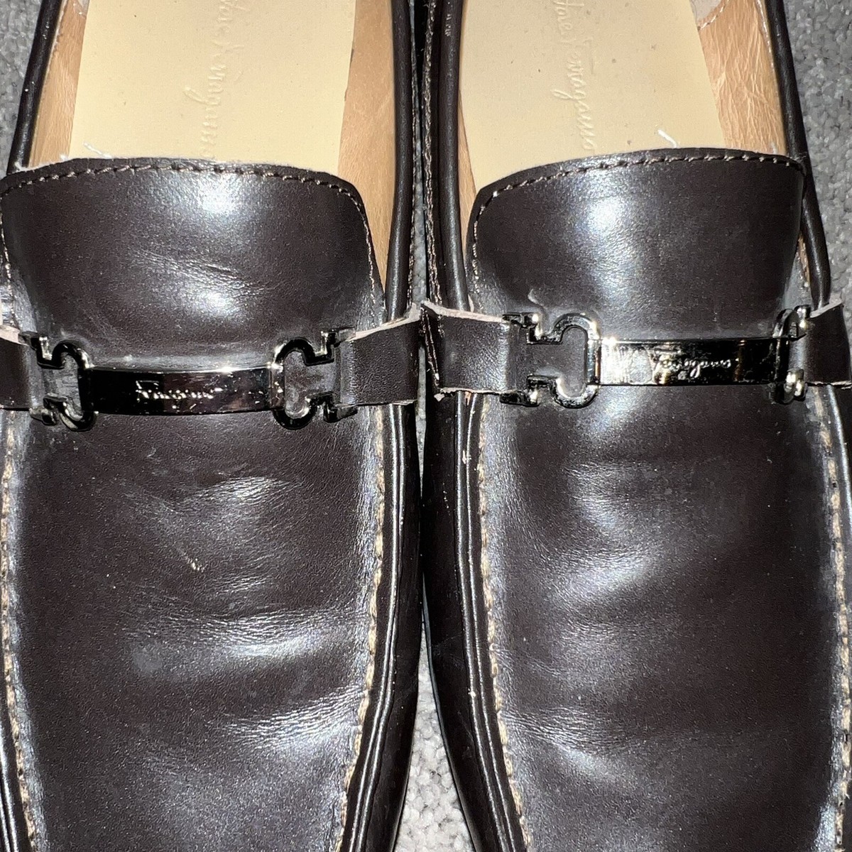Salvatore Ferragamo Gancini Bit Loafers Men display picture 3