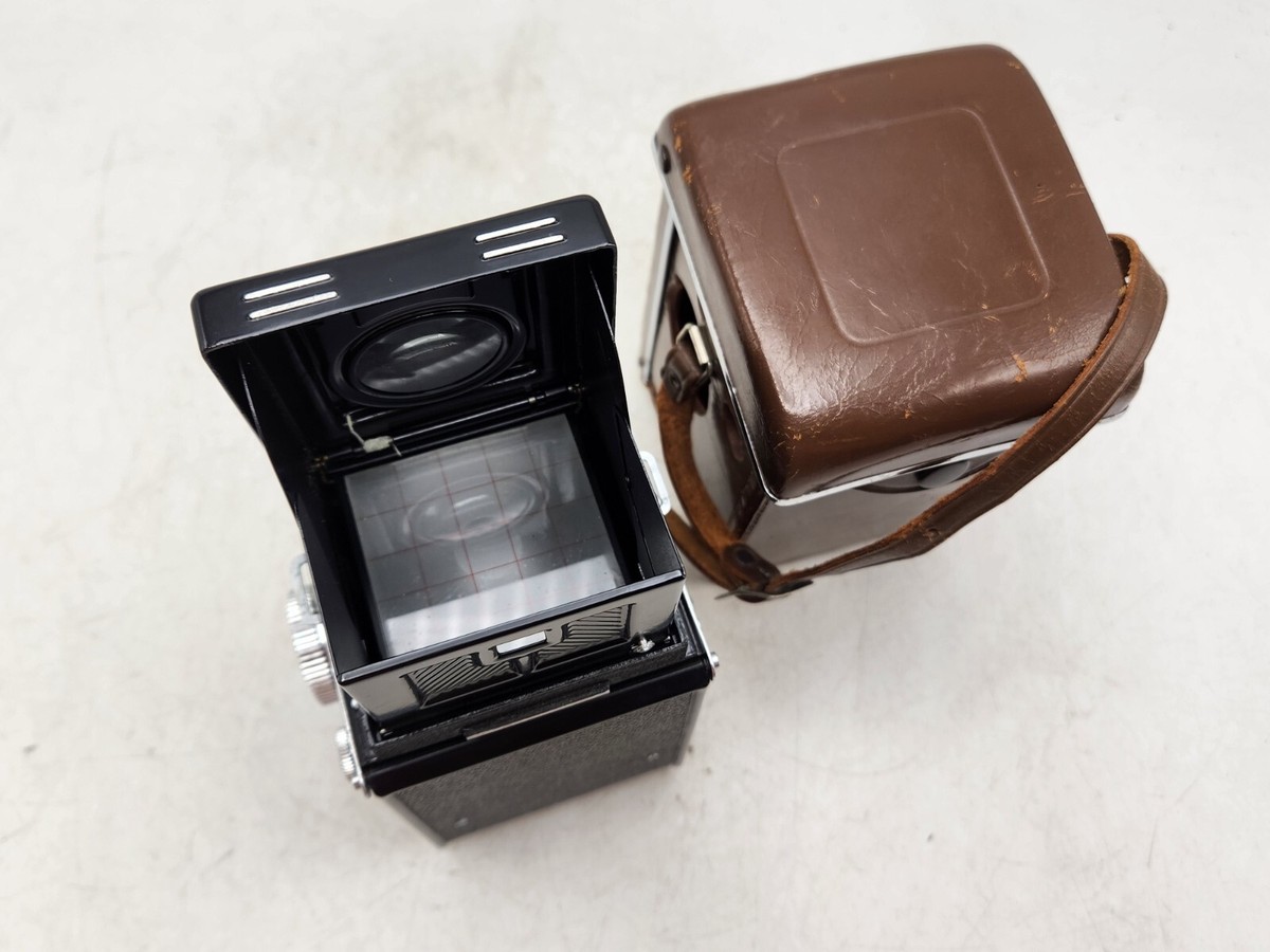 Vintage Yashica-Mat 6x6 120 TLR Camera Copal MXV w/ Lumaxar 80mm