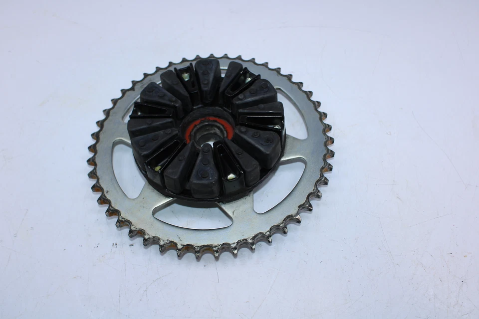 Yamaha YZF R1 2009 piñón trasero 5SL-25366-00-00 Foto 3 de 4