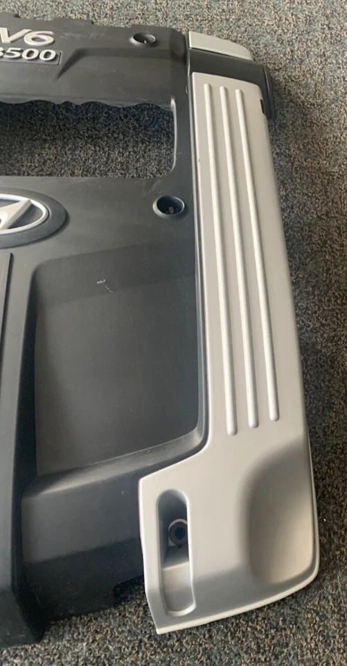 Cubierta superior del motor Hyundai XG350 2001-2005 V6 3500 29240-39700 usada OEM Foto 3 de 4