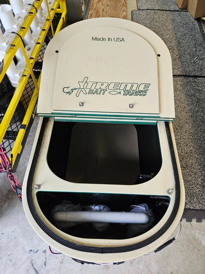 Tanque Baitwell Extreme Baitwell XT45 Foto 4 de 4