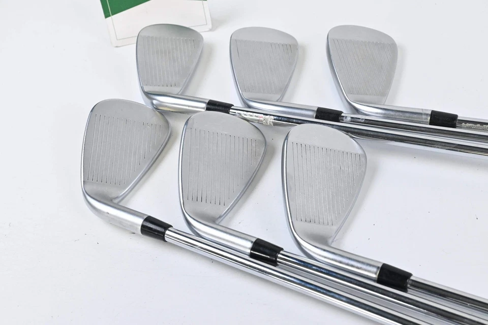 Cleveland Launcher UHX Irons / 5-PW / Regular Flex Dynamic Gold DST 98 R300 - Image 3 of 4
