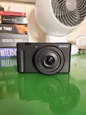 Sony ZV-1F 4K F/2 Vlogging Digital Camera Black, Brand New, Yes Charger/Battery