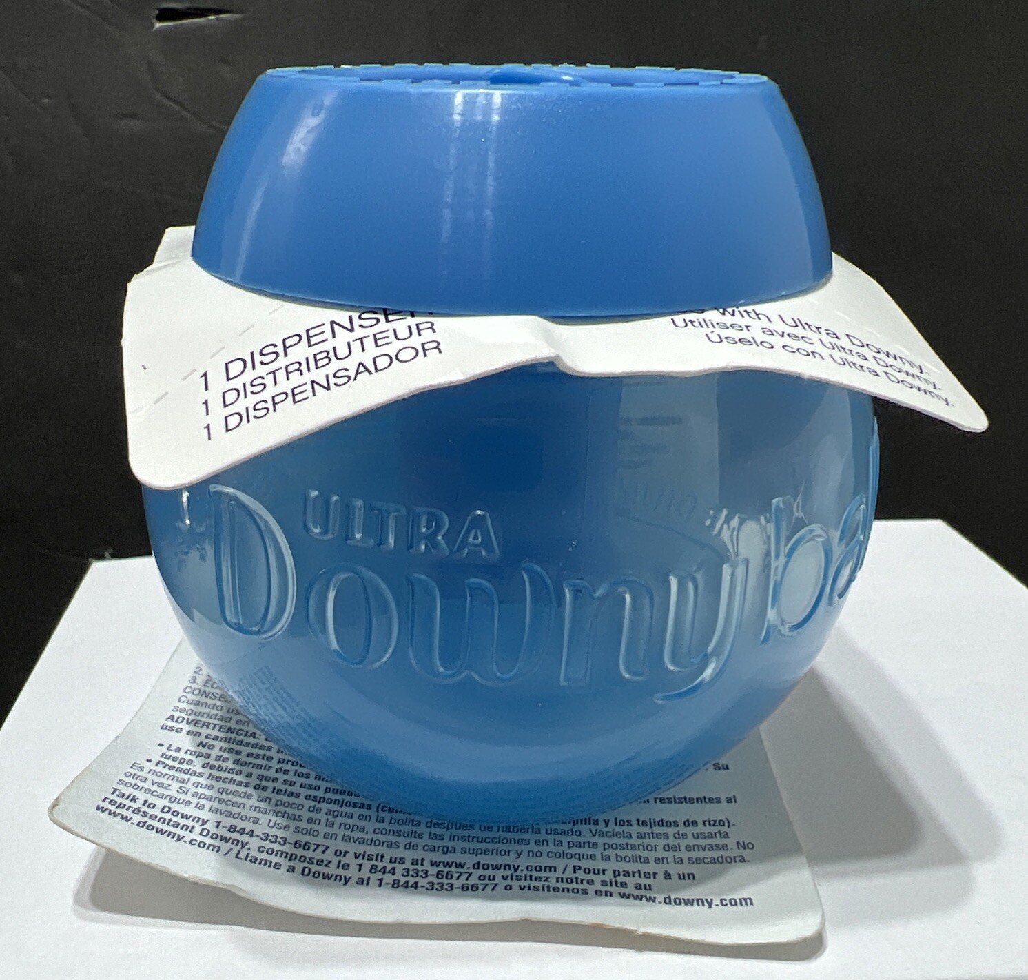 *New* Ultra Downy Ball Liquid Fabric Softener Dispenser Laundry Ball