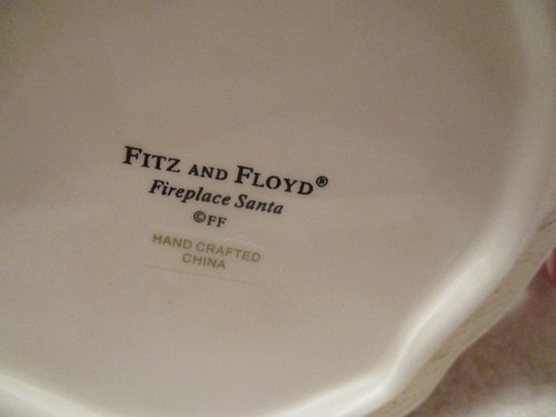 Fitz and Floyd~Fireplace Santa~Mug~Planter~3 7/8" Tall - Picture 12 of 12