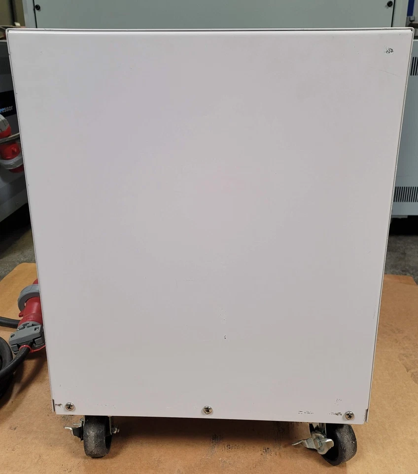 Compresor de helio Oxford Instruments M600 Foto 2 de 4