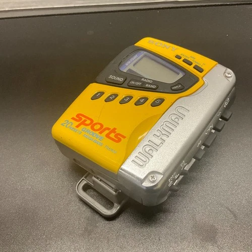 Vtg Sony Sports Groove FM/AM Radio Cassette Walkman WM-FS497