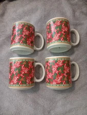 Set Of 4 Vintage Christmas Ceramic Coffee Mugs