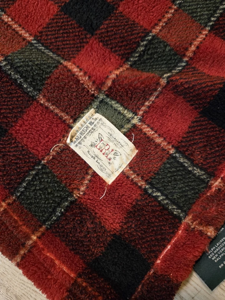 Lauren Raph Lauren Fleece Blanket 69"×61" Throw Red Tartan Plaid  Polyester - Image 3 of 4