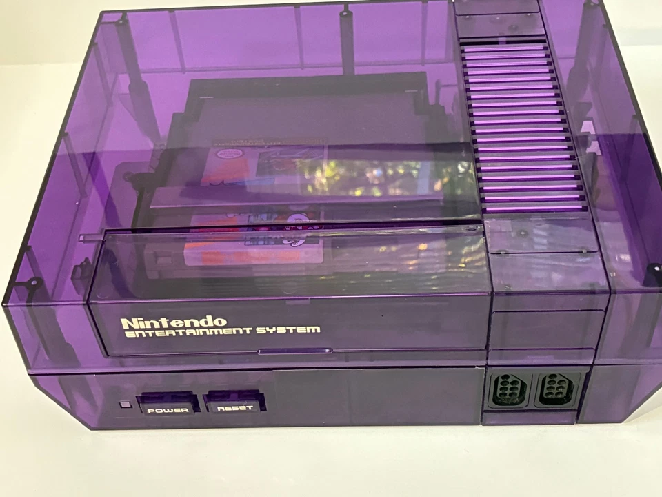Paquete de consola Nintendo Entertainment System personalizado púrpura transparente Foto 3 de 4