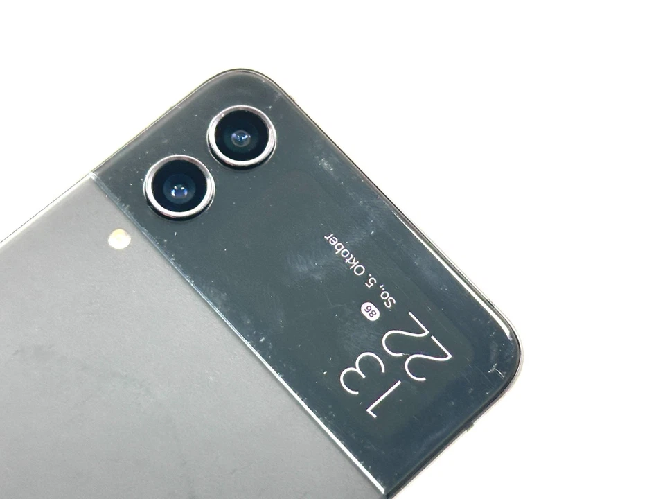 Samsung Galaxy Z Flip4 · 128GB, Foto 4 von 5