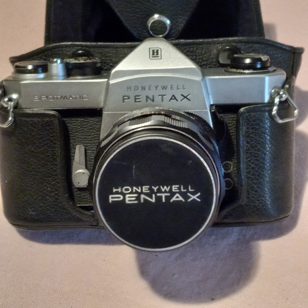 Honeywell Pentax Spotmatic 35mm Camera w/ Asahi Super-Takumar 1