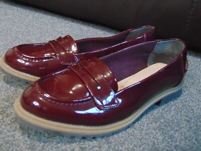 Ladies Clarks Somerset Burgundy Patent Leather Flat Penny Loafers Size UK  E UK