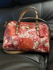 Coach Crossbody Bag New Without Tags. MSRP $398 Reds /Pinks & White.