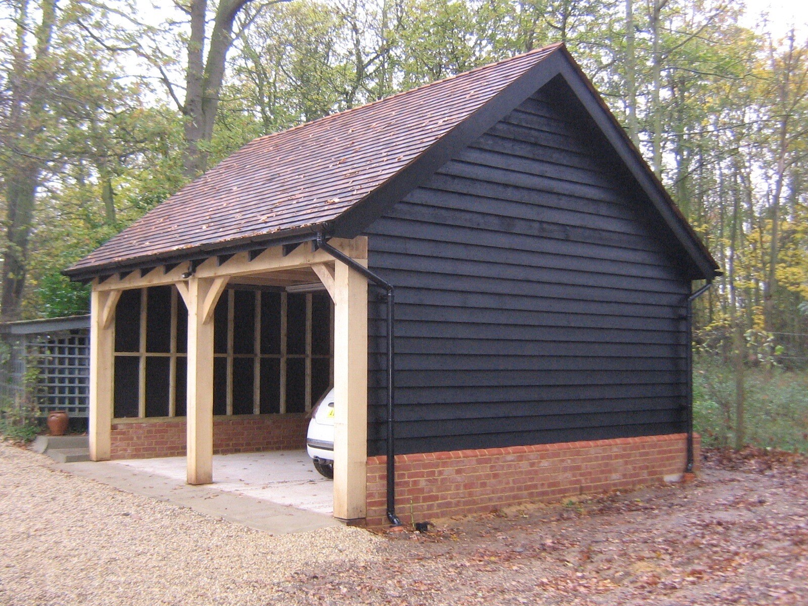 100% OAK Double GARAGE/Cart LODGE INC OAK RAFTERS & CLADDING INSTALL ...