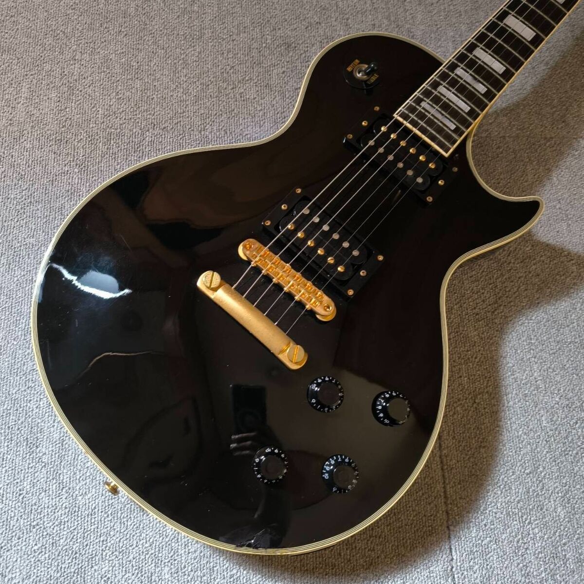 Burny Les Paul Custom Black RLC-60 Electric Guitar Lightning Burny Les Paul Custom Black RLC-60 Electric Guitar Lightning