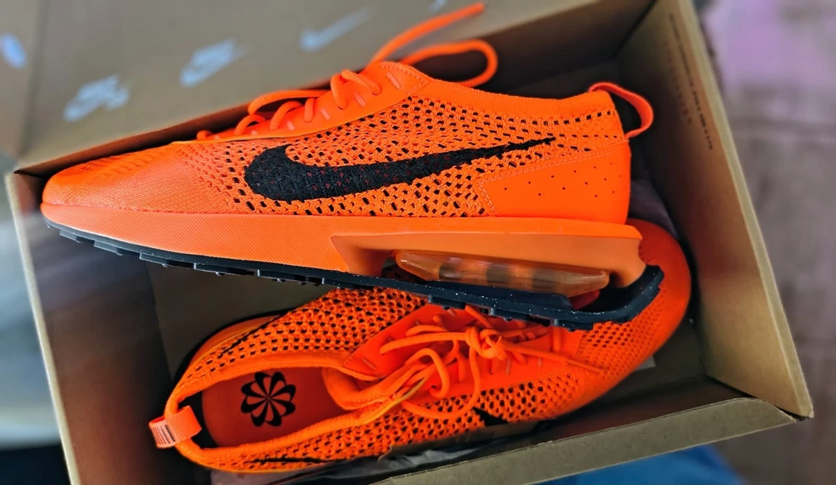 Nike Flyknit Racer Black Total Orange for Sale  display picture 1