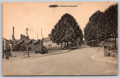 Vintage Postcard of Amiens Boulevard Baraban, France Scenic View B281