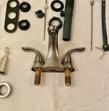 Glacier Bay 4 in Brushed Nickel High Arc Bathroom Faucet, USED