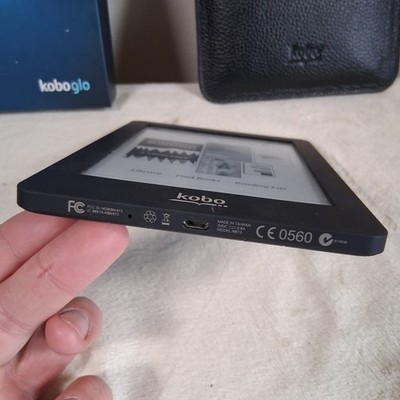その他 Kobo glo Kobo Glo eBook Reader 2GB Black 6