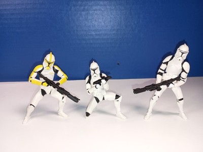 Star Wars Clone Wars 2003 CLONE TROOPER ARMY Of The Republic Yellow 3 figure lot