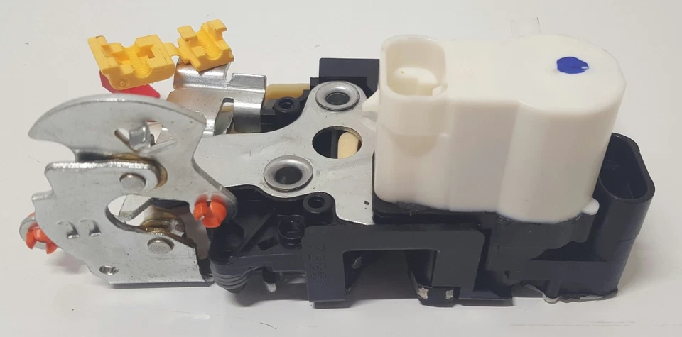Nuevo actuador de cerradura de puerta delantera derecha GM OEM para Silverado Sierra 1999-2007 Foto 3 de 4
