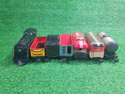 Marx O Gauge Postwar 0-4-0 Locomotive Pressed Steel Train Set Excellent Cond. - Picture 7 of 9