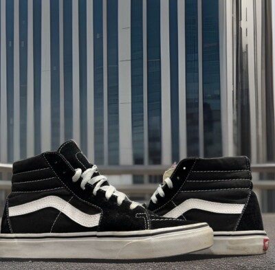 Mens 9.5 Snoopy vans black and white Vans Old Skool X Peanuts  main image 3