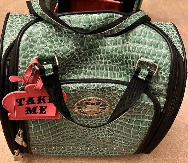 MALETA DE EQUIPAJE DE MANO KATHY VAN ZEELAND CROCO CON 2 RUEDAS RODANTES APENAS USO Foto 3 de 4