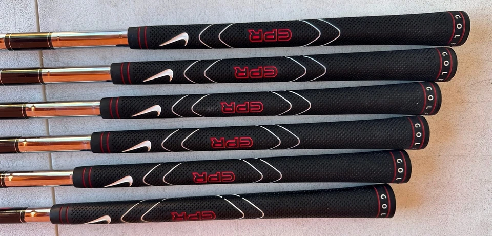 Conjunto de ferro Nike CPR 5-9, SW. Eixos de aço Nike CPR True Temper. Punhos Nike. destro - Imagem 2 de 4