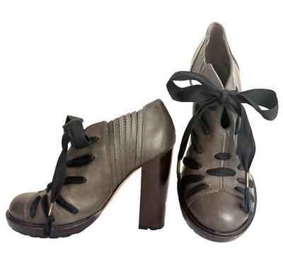 Vanessa Bruno Taupe Lace-Up Booties Heels Size 38 / 8