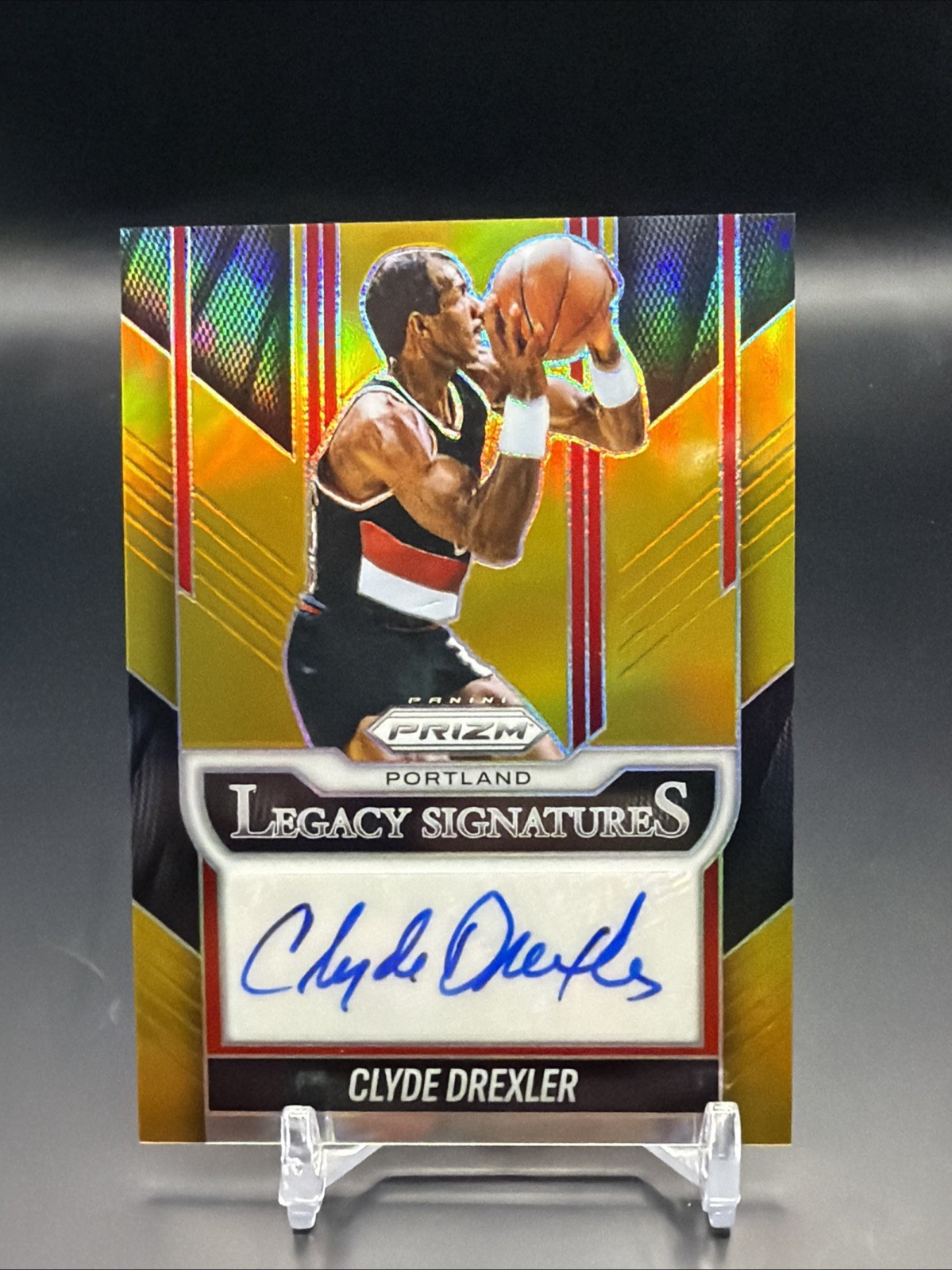 2025-26 Prizm Basketball Clyde Drexler Legacy Signatures True Gold /10 Auto