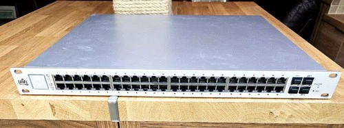 Ubiquiti Networks UniFi (US-48-500W) 48-Port Rack-Mountable Serial Switch