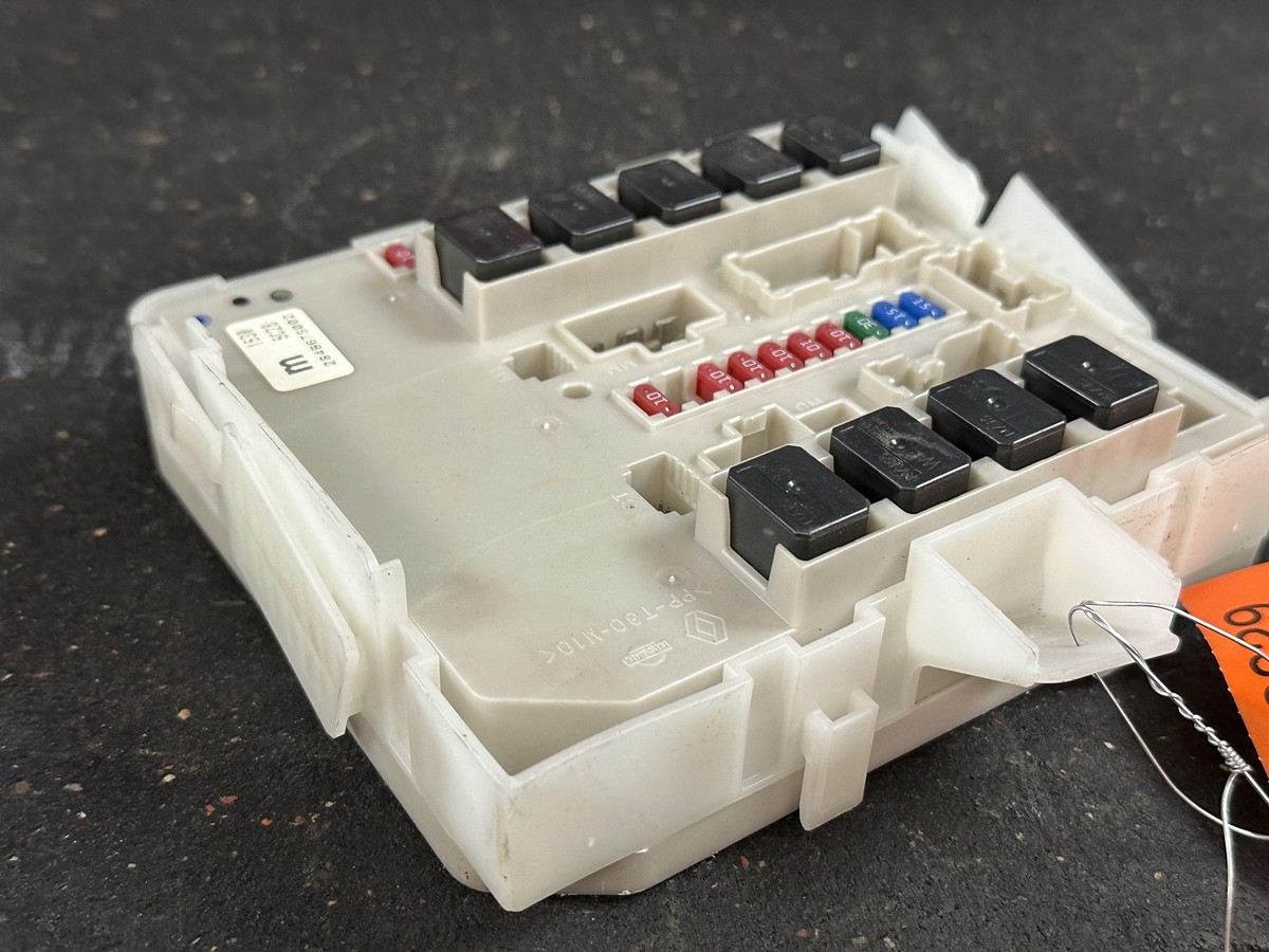 パーツ hayaton BASE Eaton 16 Space 32 Circuit 200 Amp MLO Panel Guts Only 9
